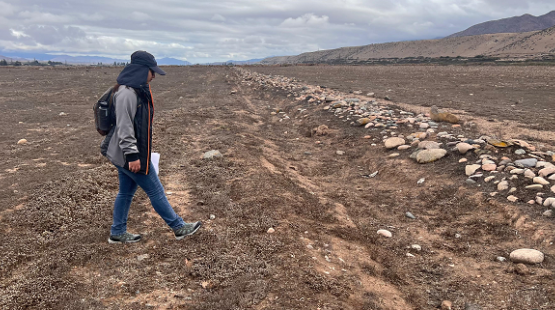 Visita técnica y diálogo comunitario en evaluación de proyecto solar en Vallenar