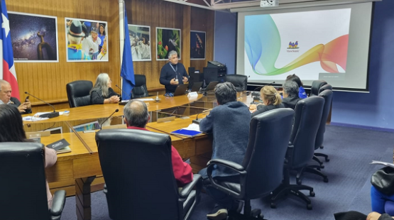 SEA de Arica expone ante el Cosoc del municipio local sobre proyecto de desalinizadora