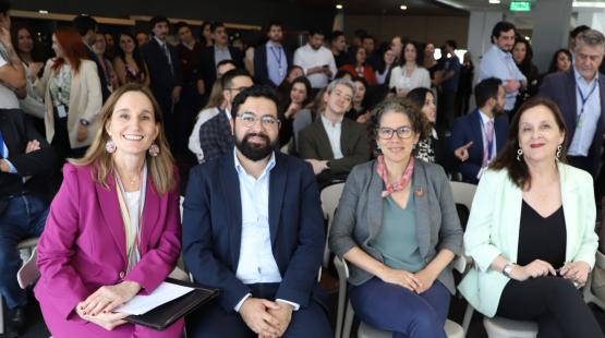 Ministra Maisa Rojas, Subsecretario Maximiliano Proaño y Directora Valentina Durán en el aniversario 15 del SEA.