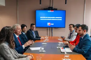 Presidente Kast visita el SEA y destaca histórica aprobación ambiental de proyectos durante los primeros tres meses de gobierno