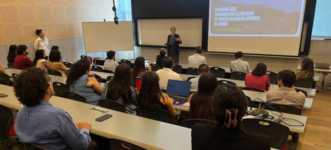 Presentación del proyecto CarbonSink-Chile sobre evaluación de impacto en sumideros naturales de carbono.