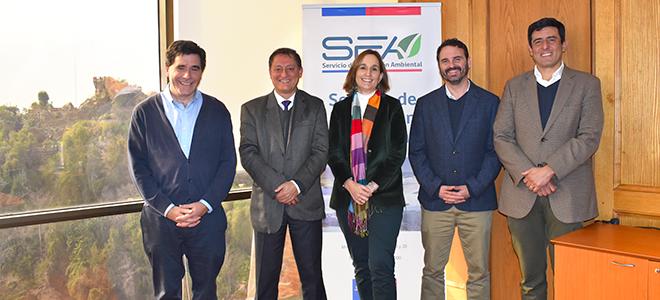 SEA celebra 30 años de la Ley 19.300 con emotivo reconocimiento a sus exdirectores ejecutivos