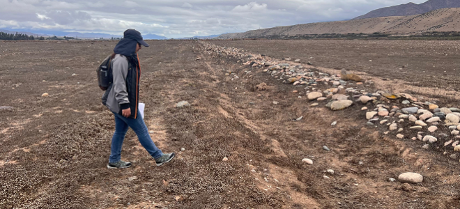 Visita técnica y diálogo comunitario en evaluación de proyecto solar en Vallenar