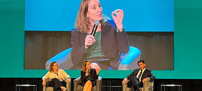 Directora ejecutiva del SEA participó en la Expomin 2025