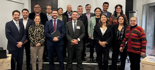 Seminario "Acción preventiva de los efectos del cambio climático en el cierre de minas en los países andinos".