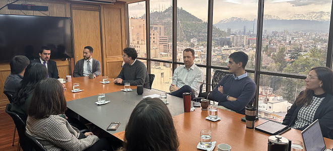 SEA dio bienvenida a nuevos pasantes de Derecho de las universidades de Diego Portales y U. de Chile 