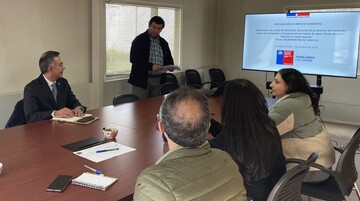 Director regional SEA Aysén participa en comité técnico por proyecto de aumento de biomasa de salmónidos