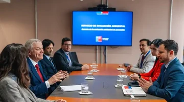 Presidente Kast visita el SEA y destaca histórica aprobación ambiental de proyectos durante los primeros tres meses de gobierno